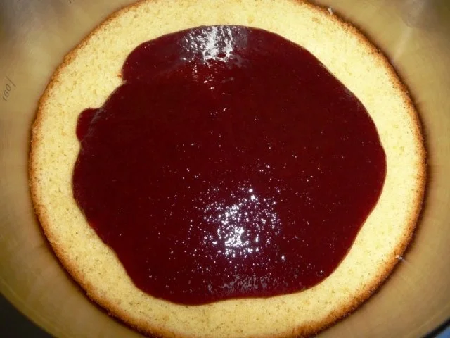 Punschtorte mit Zwetschgen - Rezept - Bild Nr. 5