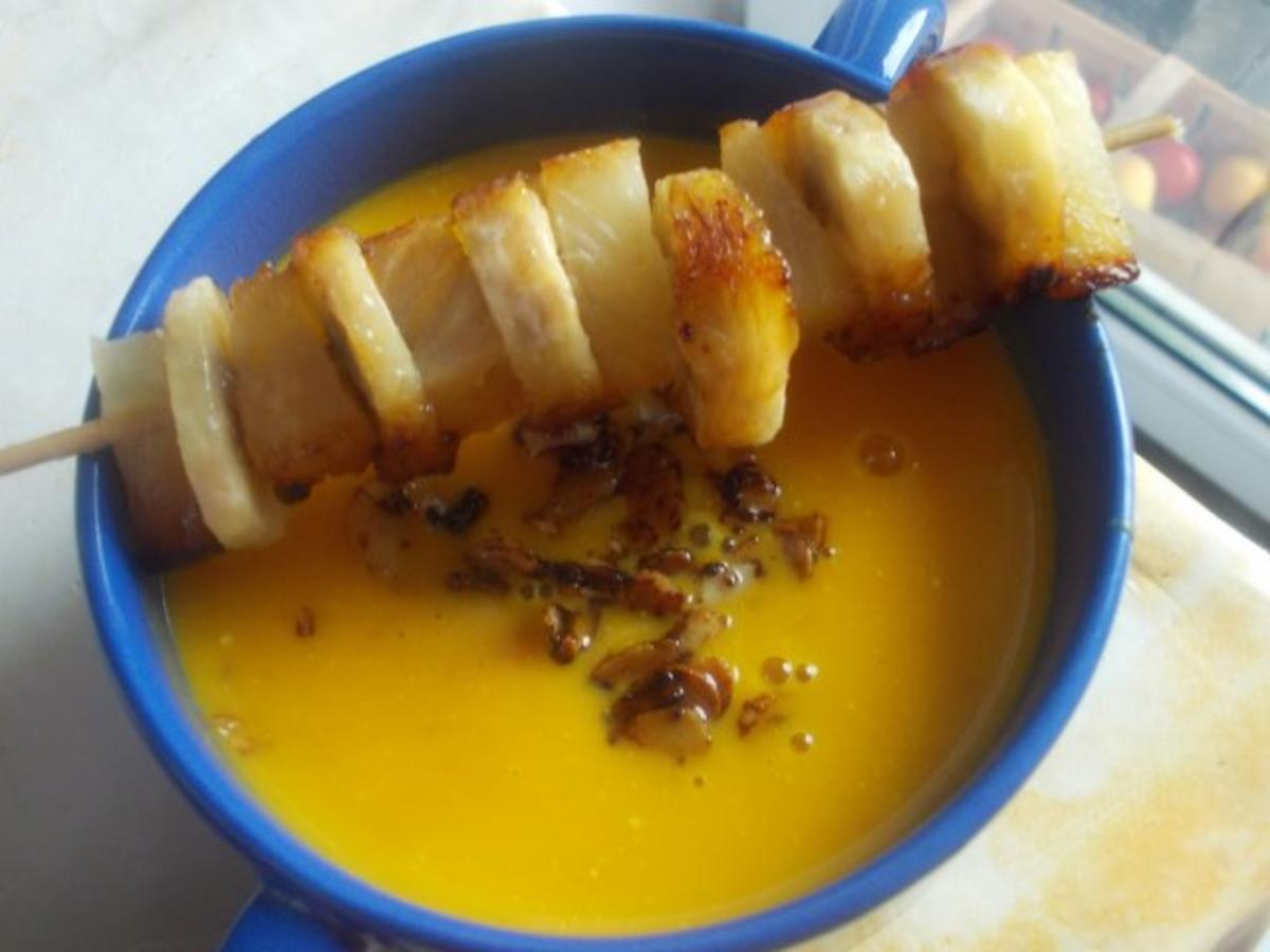 Bilder für Suppe - Kürbissuppe mit Ananas - Rezept