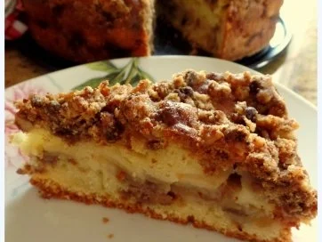 Geschichteter Walnuss-Apfel-Kuchen - Rezept