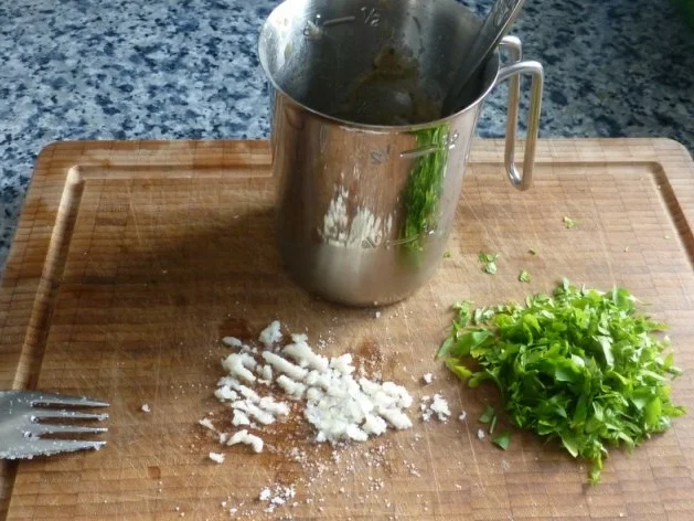 Rezept: Auberginenpüree mit Joghurt Bild Nr. 2 Auberginenpüree mit Joghurt - Rezept - Bild Nr. 2