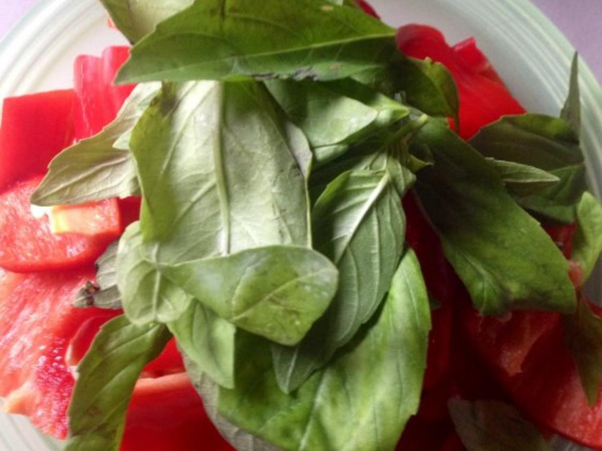 Schmorgurken Paprikapfanne mit Schafskäse - einfach - 50 kcal/100g