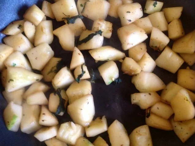 Schmorgurken-Paprikapfanne mit Schafskäse - Rezept - Bild Nr. 7