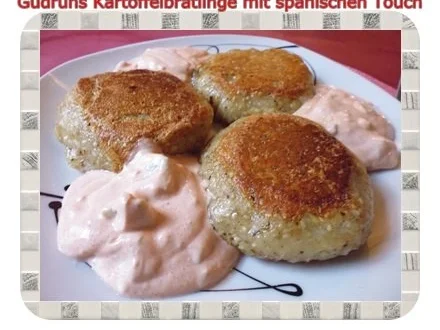 Rezept: Kartoffeln: Kartoffelbratlinge mit spanischen Touch und Knobi-Dip Kartoffeln: Kartoffelbratlinge mit spanischen Touch und Knobi-Dip - Rezept