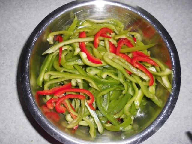 Schweineschnitzelstreifen mit Paprika in Soja-Sauce - Rezept - Bild Nr. 6