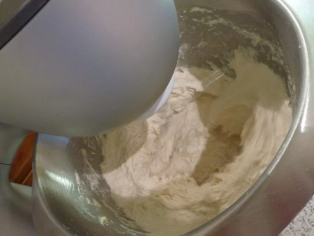 Knusprige Hefeteig-Wassersemmeln - Rezept - Bild Nr. 6