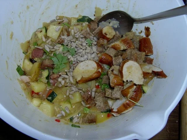 Kartoffelknödel mit Paprika und Schinken - Rezept - Bild Nr. 6