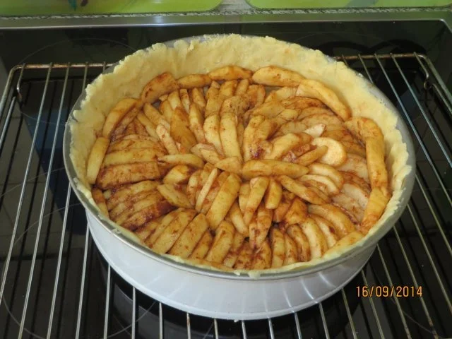 Rezept: Apfelkuchen "Pommersche Art" Bild Nr. 2 Apfelkuchen "Pommersche Art" - Rezept - Bild Nr. 2