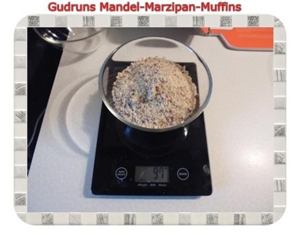 Muffins: Mandel-Marzipan-Muffins - Rezept - Bild Nr. 3