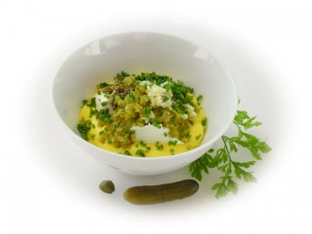 Lachs im Bierteig mit Remoulade und Kürbisspalten - Rezept - Bild Nr. 5