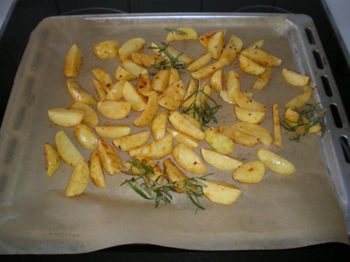 Kartoffel Ecken mit Rosmarin - Rezept - Bild Nr. 3