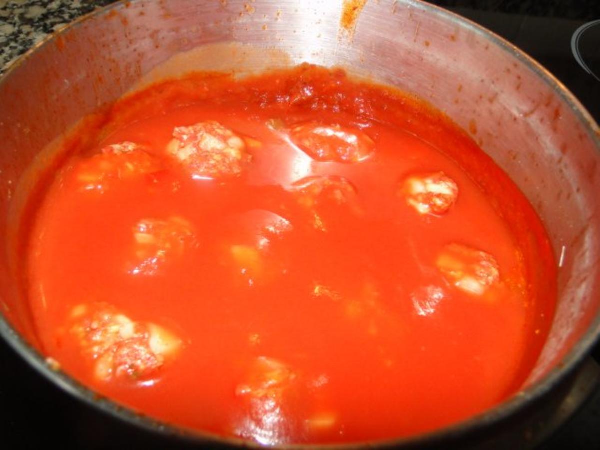 Hackfleischbällchen in  Tomatensauce gegart, hatte noch Leckere Tomatensauce übrig - Rezept - Bild Nr. 8