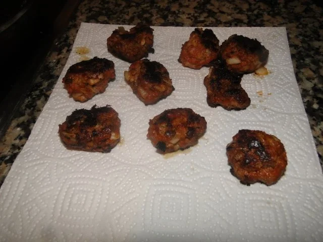 Hackfleischbällchen in  Tomatensauce gegart, hatte noch Leckere Tomatensauce übrig - Rezept - Bild Nr. 10