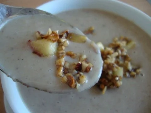 Maronen Cremesüppchen, exotisch angehaucht mit Apfel-Nuss Topping - Rezept - Bild Nr. 2