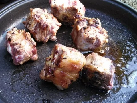 Rezept: Ochsenschwanz geschmort in Rotwein Bild Nr. 8 Ochsenschwanz geschmort in Rotwein - Rezept - Bild Nr. 8