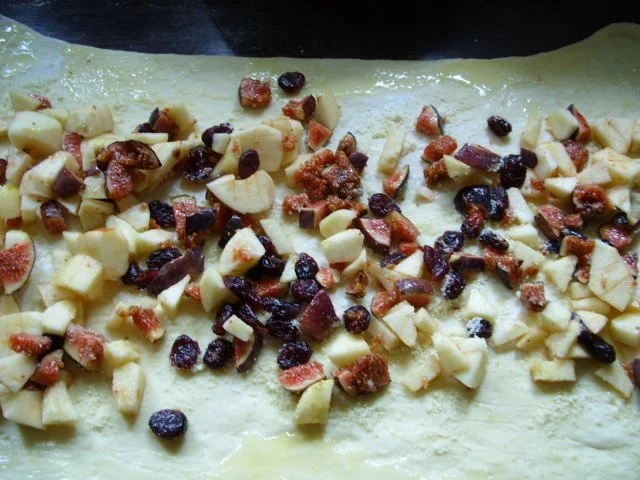 Kleine Kuchen: Hefeschnecken mit Apfel-Feigen-Füllung - Rezept - Bild Nr. 3