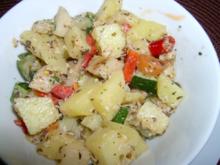 Kartoffelsalat mit Piri-Piri, Kokos, Zucchini, Mozarella und Walnüssen - Rezept