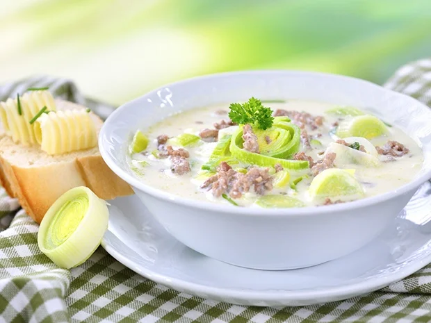Lauchcremesuppe mit Hackfleisch - Rezept - Bild Nr. 2