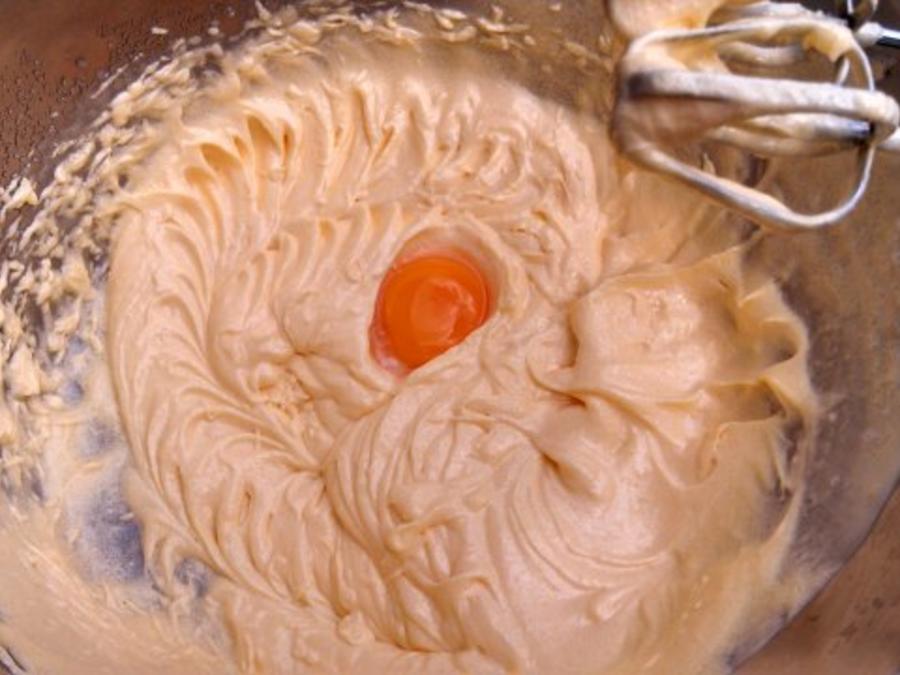 Stachelbeerkuchen mit Baiserhaube - einfach - 212 kcal/100g
