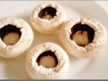 Champignonköpfe gefüllt und überbacken - Rezept - Bild Nr. 17