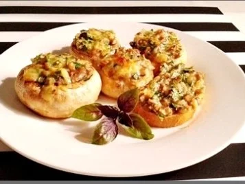 Champignonköpfe gefüllt und überbacken - Rezept - Bild Nr. 23