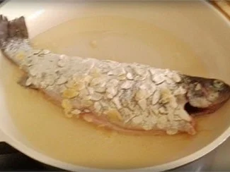 Rezept: Mandelforelle mit tournierten Kartoffeln und Salatgurke dazu. Bild Nr. 11 Mandelforelle mit tournierten Kartoffeln und Salatgurke dazu. - Rezept - Bild Nr. 11