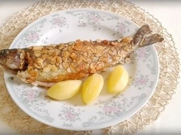 Rezept: Mandelforelle mit tournierten Kartoffeln und Salatgurke dazu. Bild Nr. 14 Mandelforelle mit tournierten Kartoffeln und Salatgurke dazu. - Rezept - Bild Nr. 14