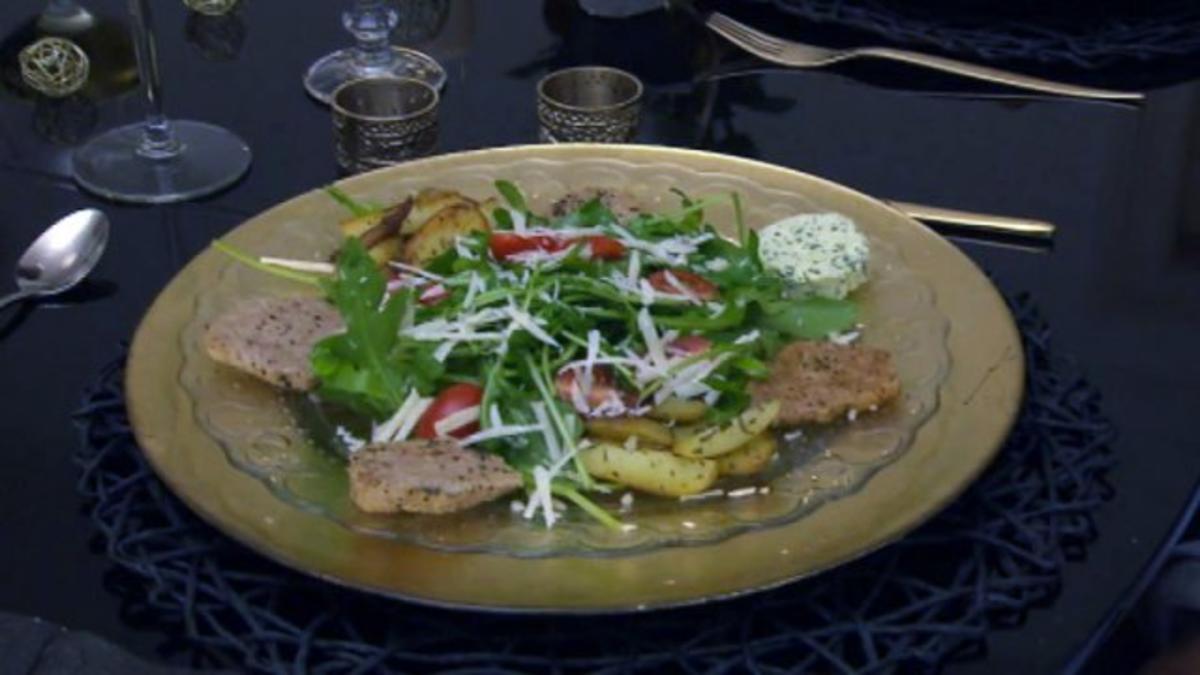 Kalbspaillard auf Rucolanest mit Rosmarinkartoffeln & Kräuterbutter (Anna Hofbauer) - Rezept