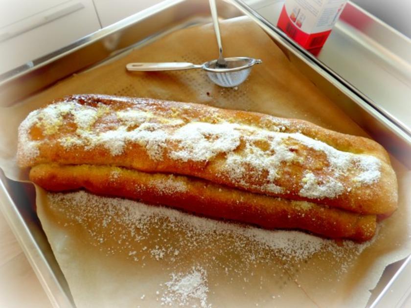 Quark Stollen mit Nüssen und Marzipan - einfach - von Sri_Devi