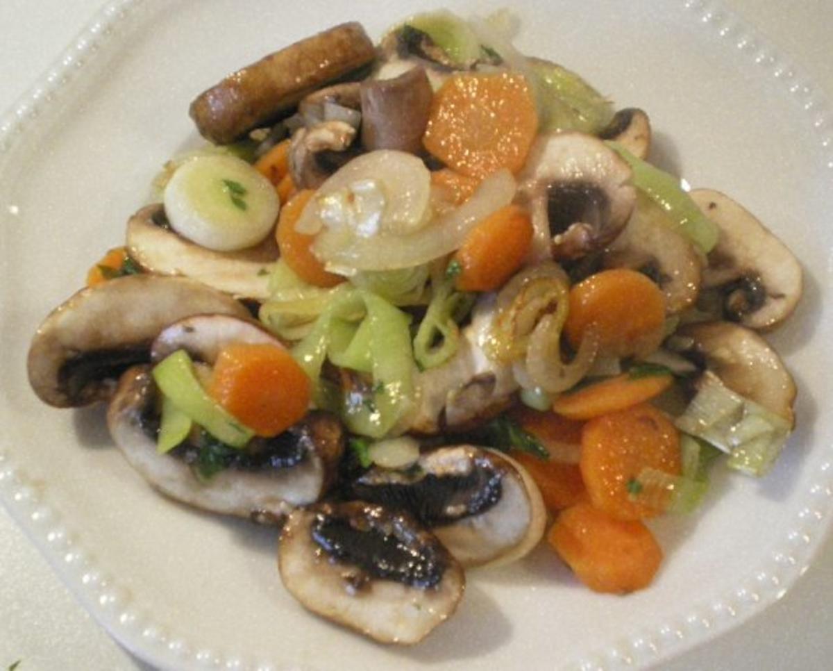 Bunte Pilz Gemüse Pfanne rein pflanzlich - Rezept - kochbar.de