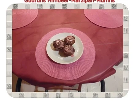 Rezept: Muffins: Himbeer-Marzipan-Muffins Bild Nr. 20 Muffins: Himbeer-Marzipan-Muffins - Rezept - Bild Nr. 20