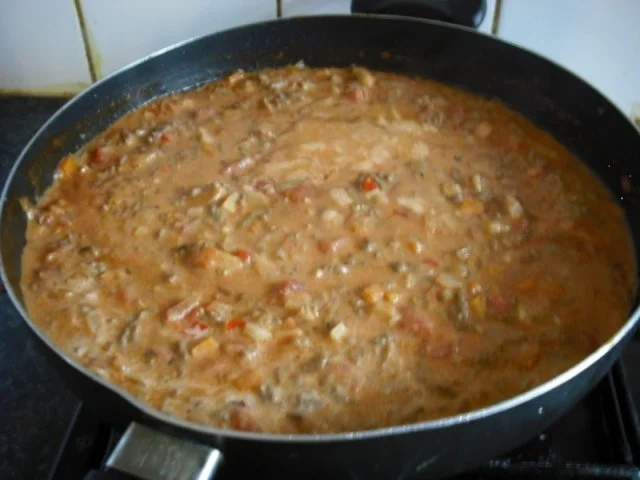 Rezept: Bunte italienische Nudeln mit pikanter Rinderhacksauce und gemischten Salat Bild Nr. 11 Bunte italienische Nudeln mit pikanter Rinderhacksauce und gemischten Salat - Rezept - Bild Nr. 11