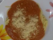 Grünkern- Bolognese mit Nudeln und Chashew-Parmesan - Rezept