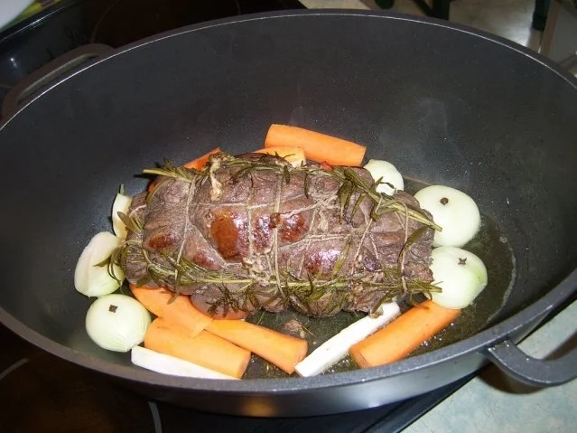 Rezept: Kalbsbrust mediteran gefüllt Bild Nr. 10 Kalbsbrust mediteran gefüllt - Rezept - Bild Nr. 10