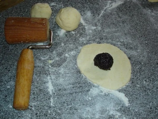 Rezept: Mohnknödel Bild Nr. 4 Mohnknödel - Rezept - Bild Nr. 4