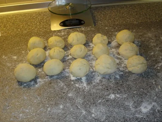 Rezept: Mohnknödel Bild Nr. 5 Mohnknödel - Rezept - Bild Nr. 5