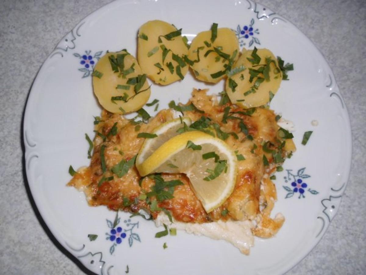 Bilder für Fisch: Schollenfilets mit Käse und Eiern überbacken - Rezept