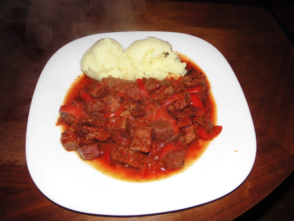 Rezept: Soja-Gulasch Bild Nr. 7137 Soja-Gulasch - Rezept - Bild Nr. 7137