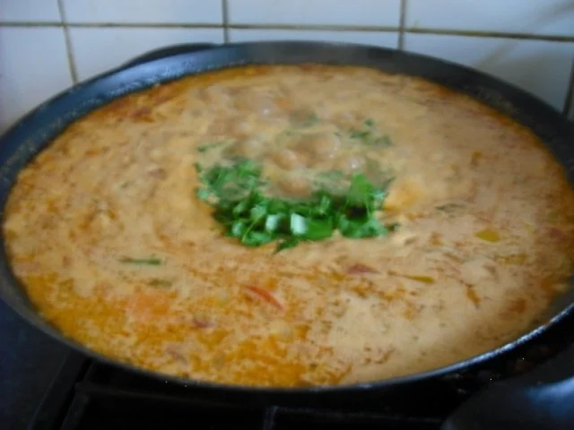 Spaghetti mit asiatischer Bolognese und gemischten Salat - Rezept - Bild Nr. 11