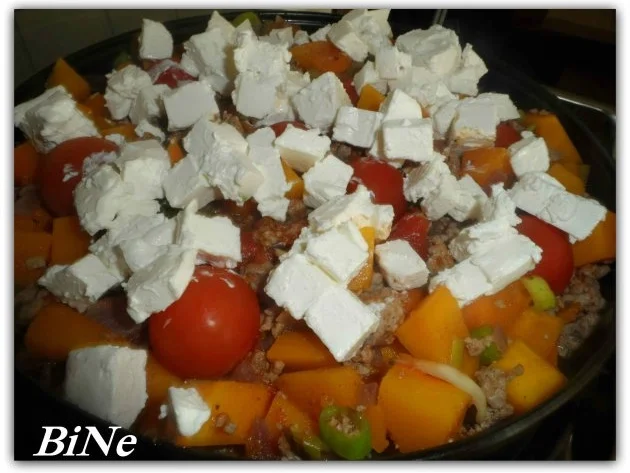 Rezept: BiNe` S KUERBIS - HACKAUFLAUF Bild Nr. 7 BiNe` S KUERBIS - HACKAUFLAUF - Rezept - Bild Nr. 7