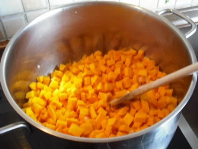 Kürbis-Birnen-Suppe à la Papa - Rezept - Bild Nr. 8