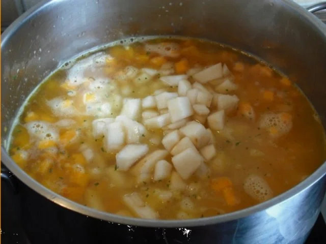 Kürbis-Birnen-Suppe à la Papa - Rezept - Bild Nr. 9