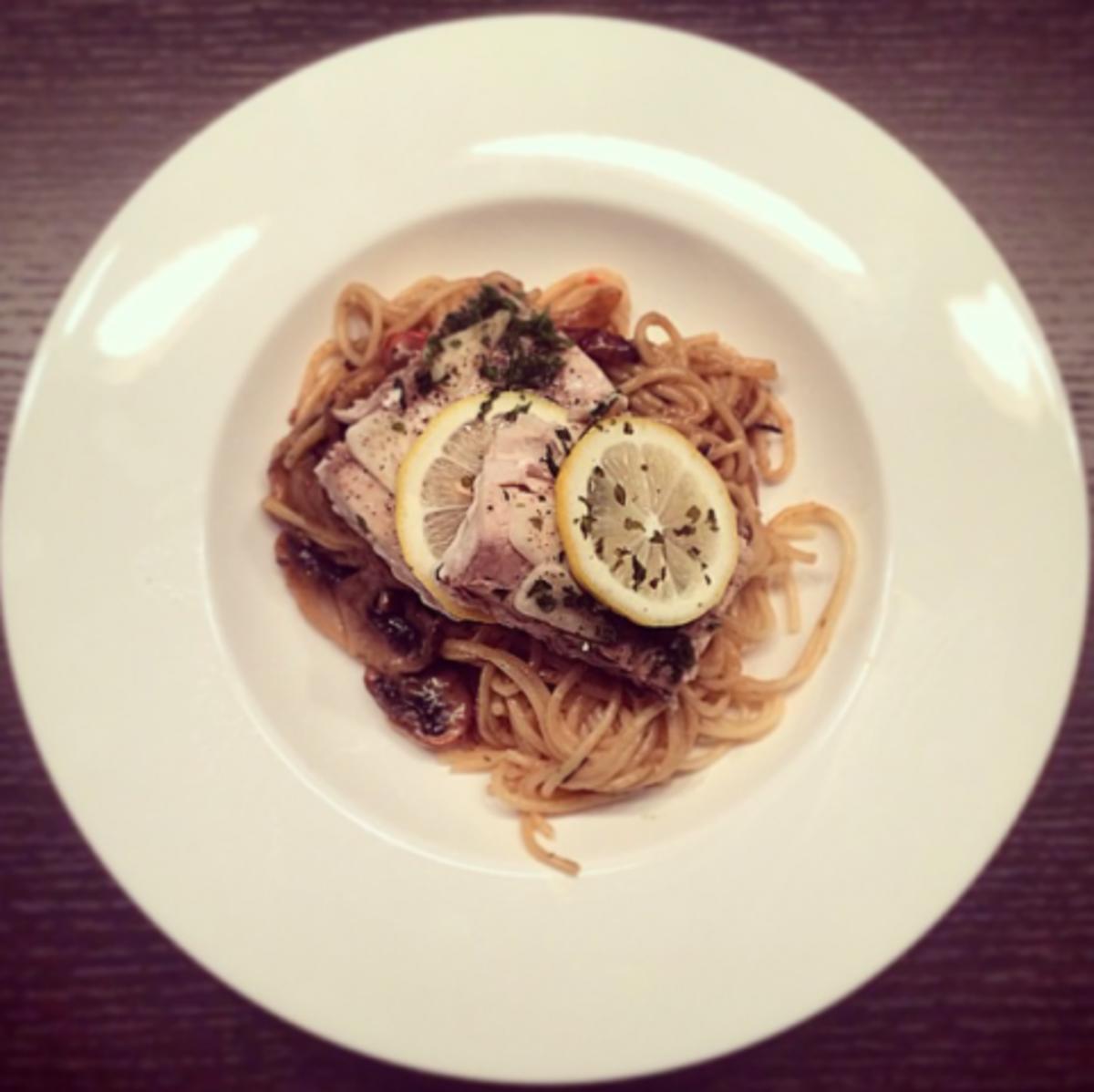 Lachsfilet auf Spaghetti - Rezept Von Einsendungen JMR