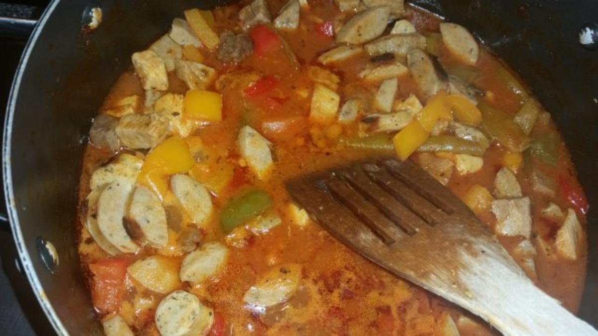 Fleisch: Fleisch - Würstchen - Gulasch Pikant - Rezept - Bild Nr. 12