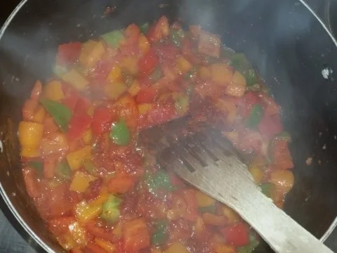 Rezept: Fleisch: Fleisch - Würstchen - Gulasch Pikant Bild Nr. 10 Fleisch: Fleisch - Würstchen - Gulasch Pikant - Rezept - Bild Nr. 10