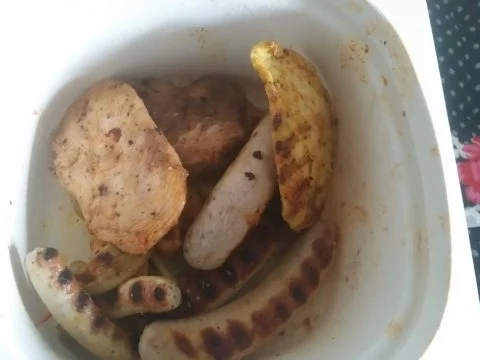 Rezept: Fleisch: Fleisch - Würstchen - Gulasch Pikant Bild Nr. 2 Fleisch: Fleisch - Würstchen - Gulasch Pikant - Rezept - Bild Nr. 2