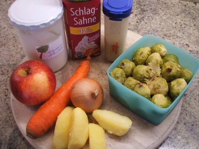 Rezept: Suppen: Dicke Rosenkohlsuppe Bild Nr. 2 Suppen: Dicke Rosenkohlsuppe - Rezept - Bild Nr. 2