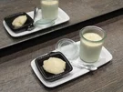 Karamellisiertes Meerrettichmousse mit Apfeljus und Apfelsorbet - Rezept