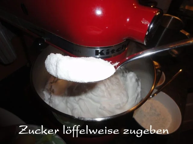 Rezept: Walderdbeer Törtchen Bild Nr. 3 Walderdbeer Törtchen - Rezept - Bild Nr. 3