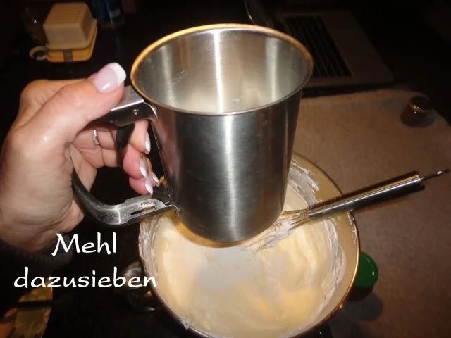 Rezept: Walderdbeer Törtchen Bild Nr. 5 Walderdbeer Törtchen - Rezept - Bild Nr. 5