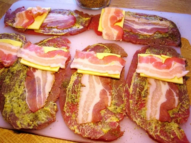 Rindfleisch-Päckchen mit pikanter Füllung ... - Rezept - Bild Nr. 3